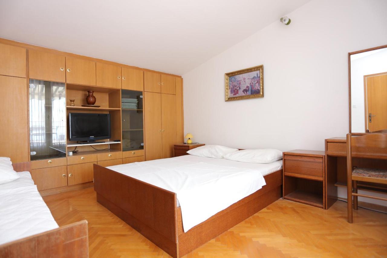 Apartments with a parking space Makarska - 9506 Bagian luar foto
